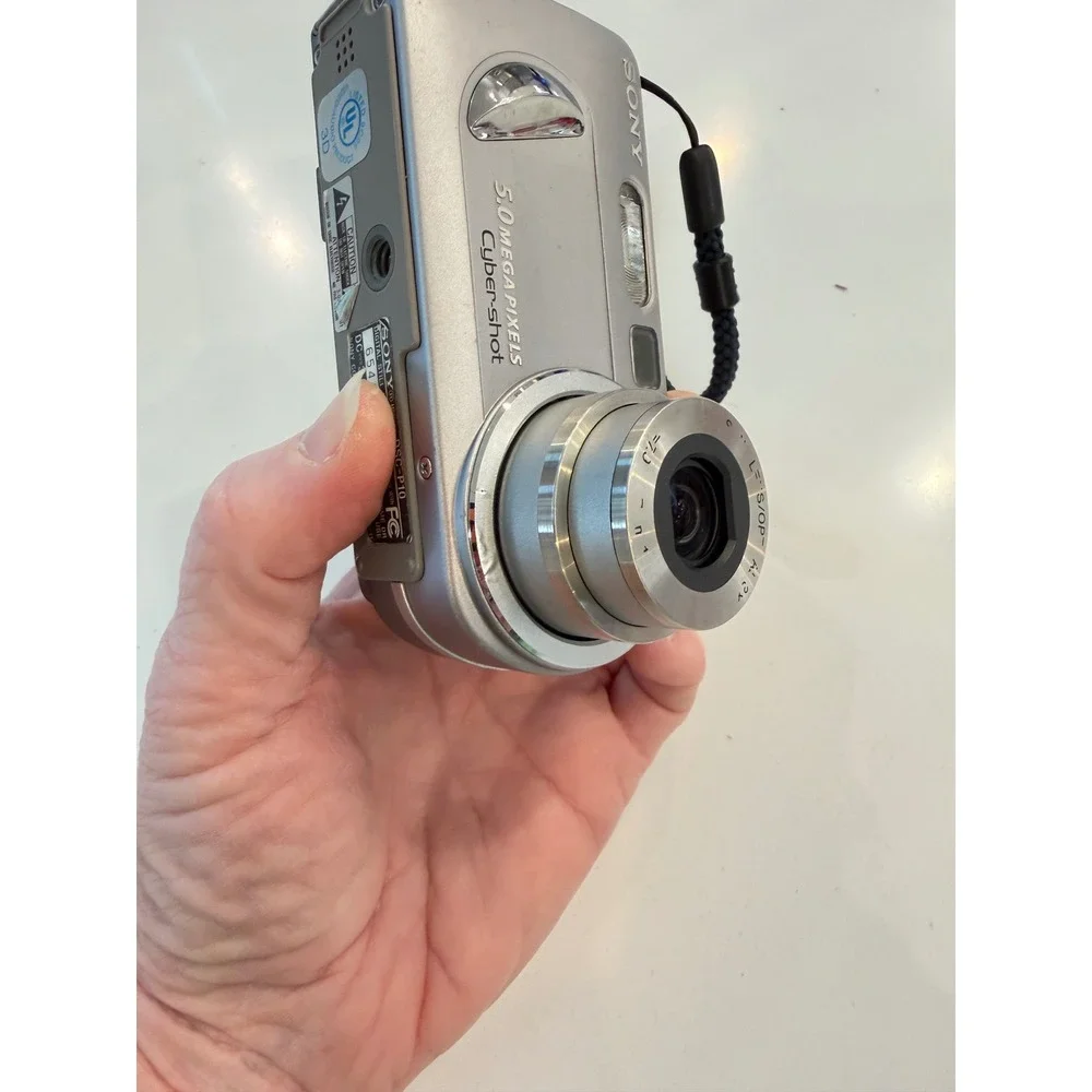 Sony Cyber-shot DSC-P10 5.0MP Digital Camera Silver 3x Optical Zoom Y2K Vintage